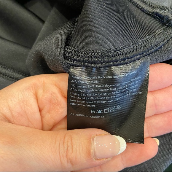 Lululemon Soft Ambitions Crop Crew - M/L - Picture 8 of 8